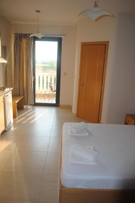 Niriides Studios And Apartments Paralia Katerinis Bilik gambar