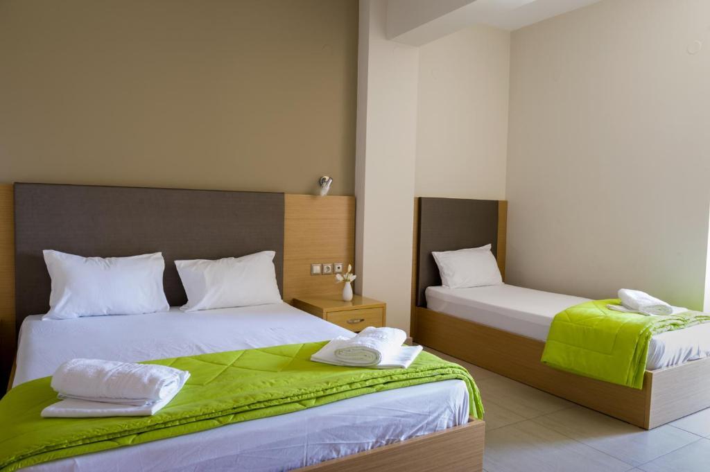 Niriides Studios And Apartments Paralia Katerinis Bilik gambar